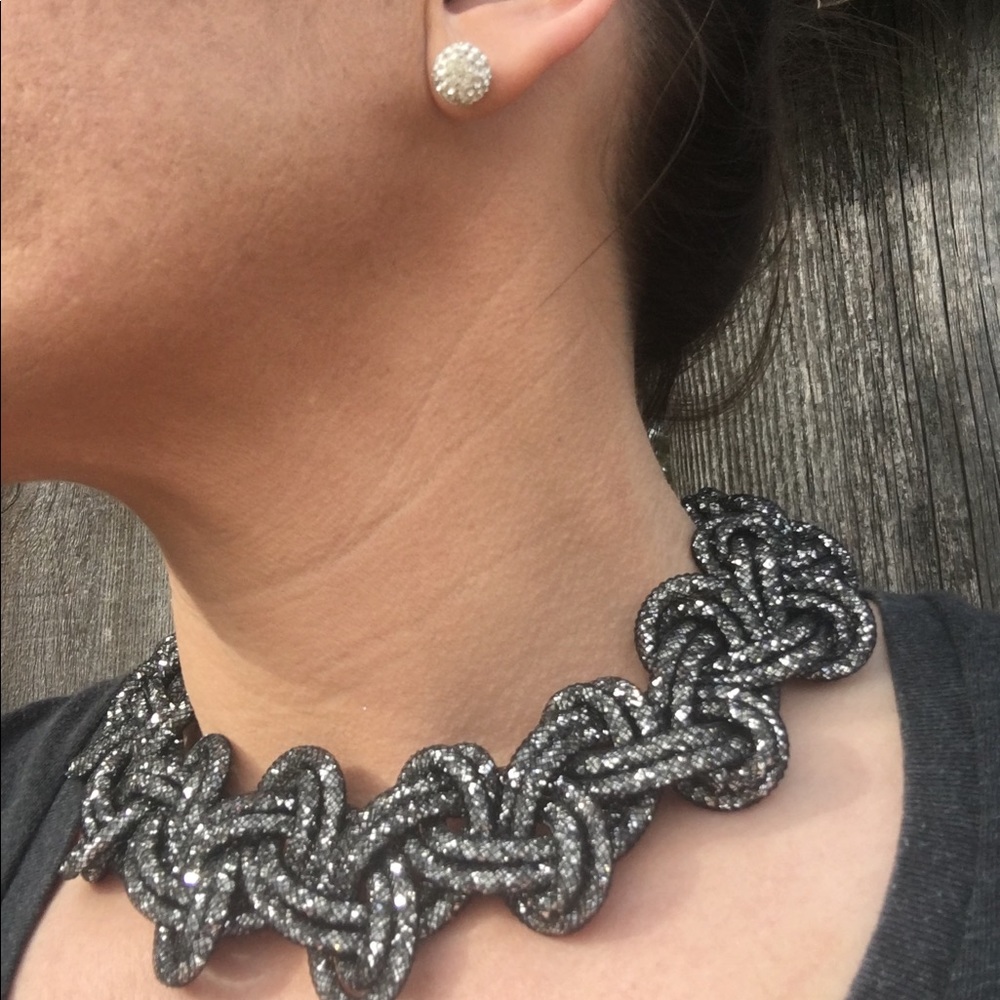 Mesh Necklace - Picture 3 of 3
